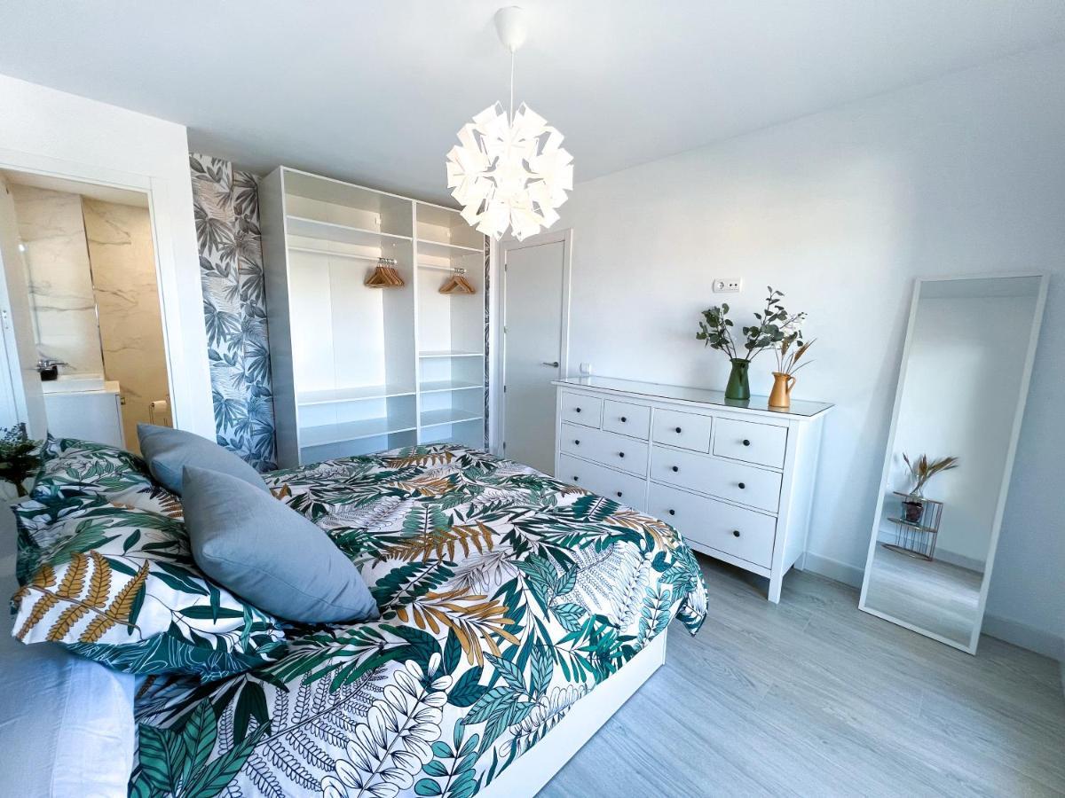 Apartamento A 900 M De La Playa Y Con Vistas Al Mar En ฟูเอนฮิโรลา ภายนอก รูปภาพ