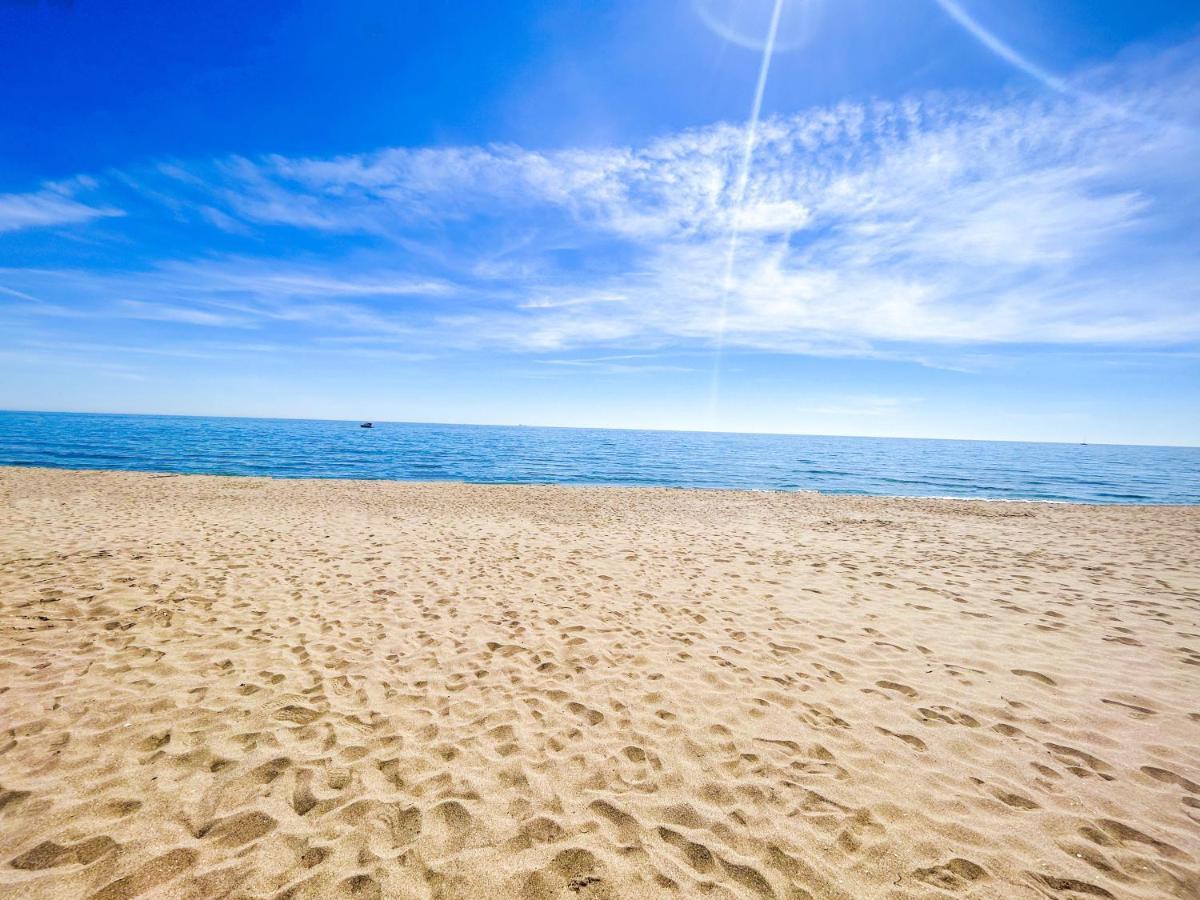 Apartamento A 900 M De La Playa Y Con Vistas Al Mar En ฟูเอนฮิโรลา ภายนอก รูปภาพ
