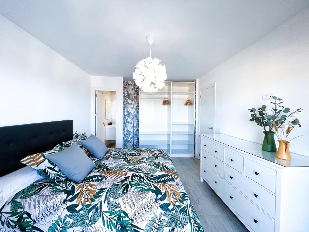 Apartamento A 900 M De La Playa Y Con Vistas Al Mar En ฟูเอนฮิโรลา ภายนอก รูปภาพ